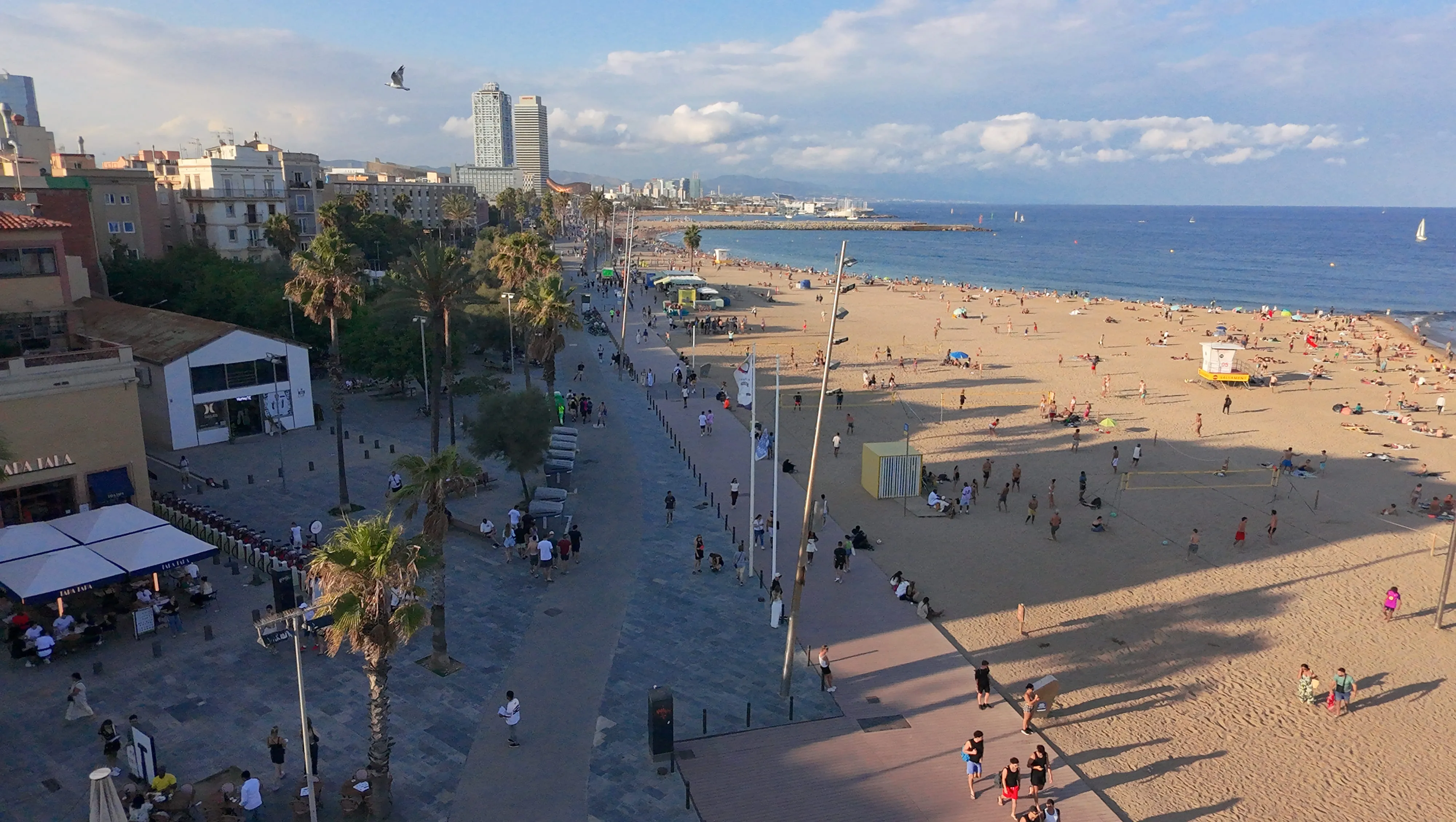 La Barceloneta Beach – Barcelona (3)