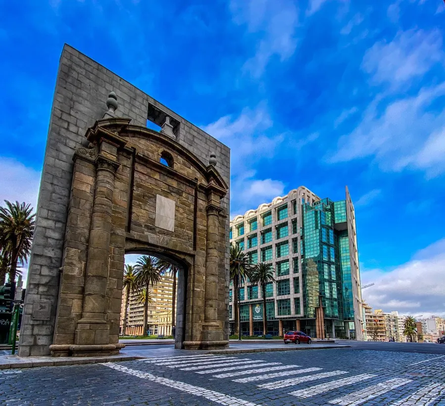 La Puerta de la Ciudadela – Montevideo (4)