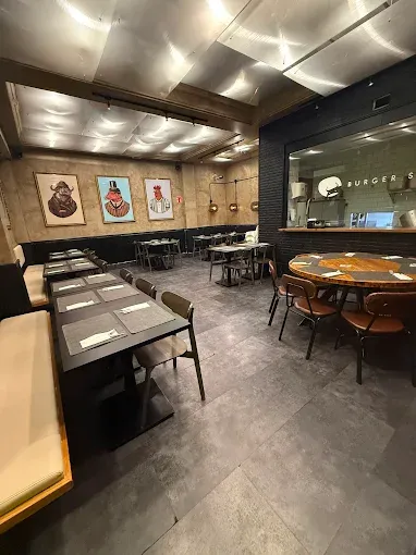Baka Vieja Burger Shop – Bilbao (5)