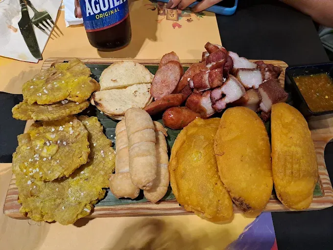 +57 Esencia Colombiana