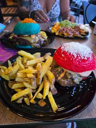 LA PEJIGUERA SMASH BURGER – Sevilla (5)