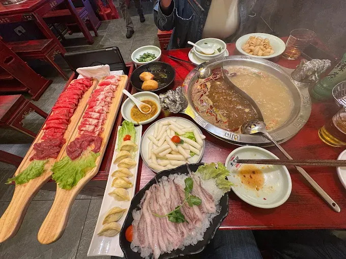 YUANLAOSI HOTPOT – Sevilla (5)