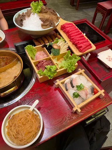 YUANLAOSI HOTPOT – Sevilla (6)