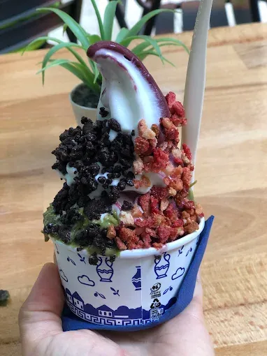 KEFi Greek Frozen Yogurt
